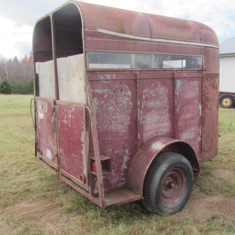 lot 3 image: Horse Trailer