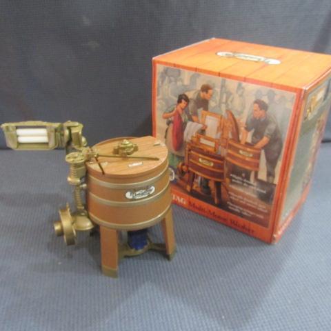 lot 304 image: Maytag Wringer Washer 16