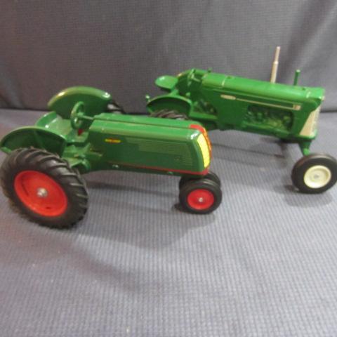 lot 329 image: Oliver 770 & Row Crop Toy Tractors