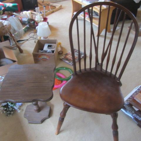 lot 358 image: Windsor Chair & Table