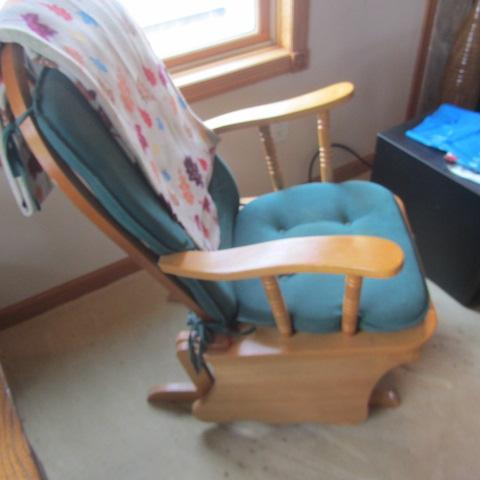 lot 359 image: Platform Rocker