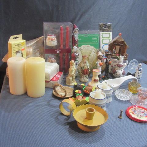 lot 391 image: Holiday Table Decor, Candles