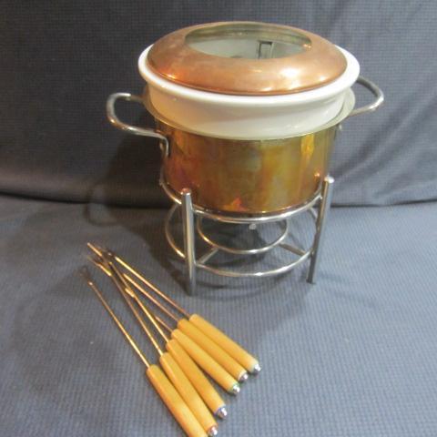 lot 413 image: Copper & Ceramic Fondue