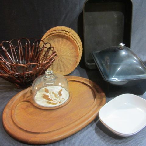 lot 422 image: Cheese Server, Buffet Server