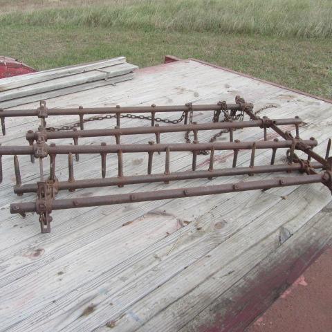 lot 43 image: Single Section Spike Drag