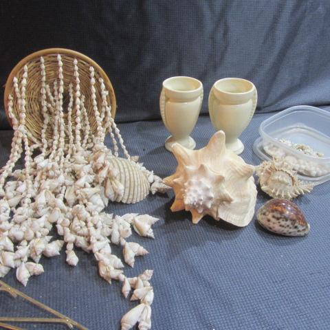 lot 432 image: Sea Shells, Matching Vases