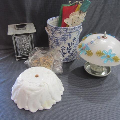 lot 441 image: Stoneware Crock, Bird Feeder & Seed