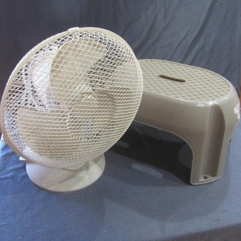 lot 447 image: Step Stool & Table Fan