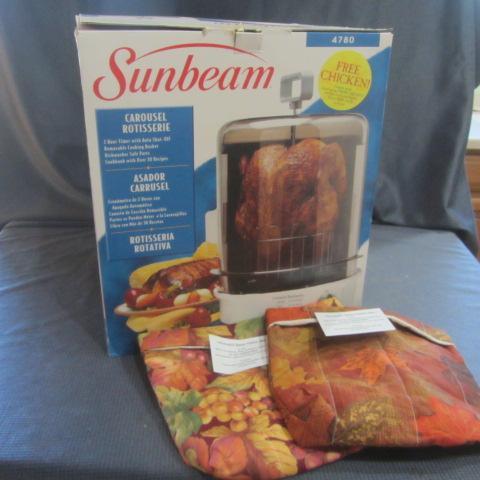 lot 485 image: Sunbeam Rotisserie, Microwave Potato Bags