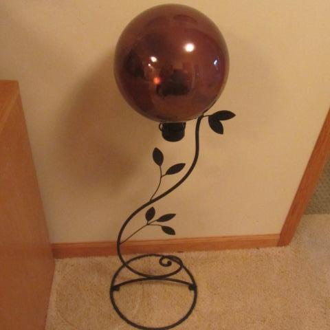 lot 510 image: Gazing Globe & Stand