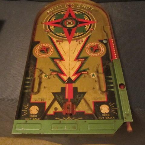 lot 521 image: Rocket Shot Pinball