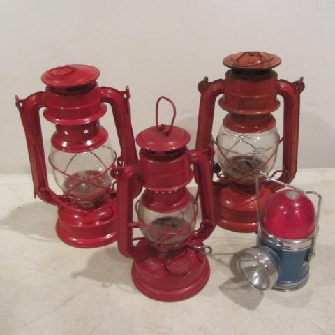 lot 559 image: Lanterns with German