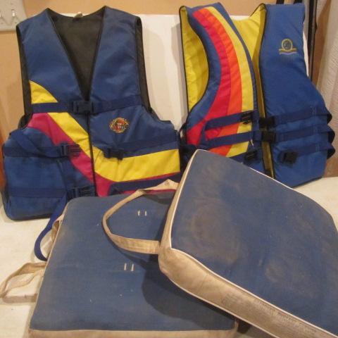 lot 570 image: Flotation Vests & Cushions