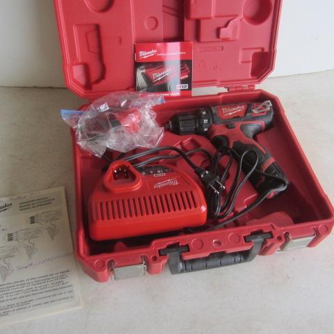 lot 60 image: Milwaukee Drill Driver