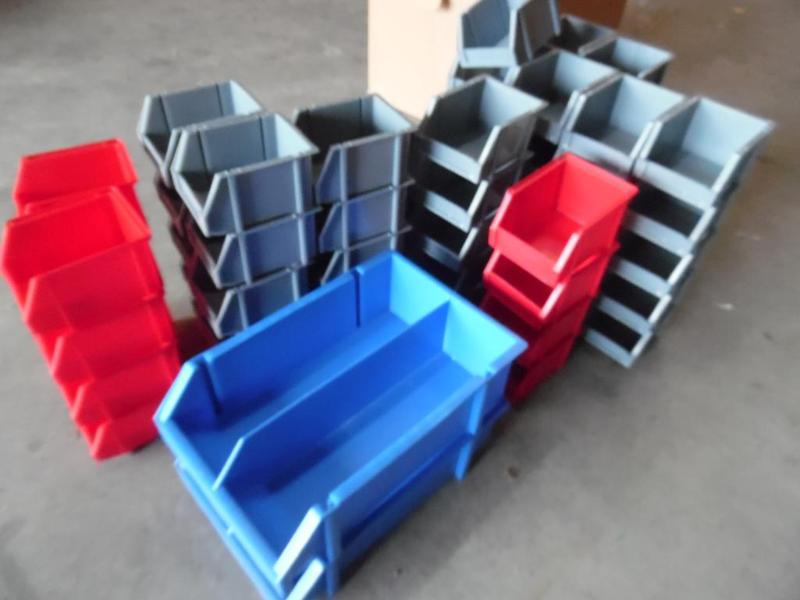 Storage bins