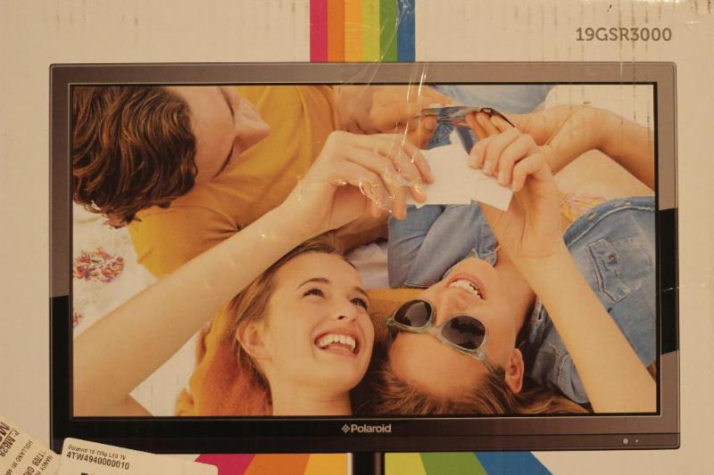 lot 10 image: Polaroid 19GSR3000 19 720p 60Hz Class LED HDTV