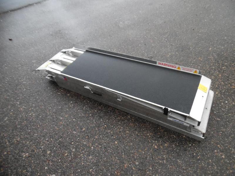 lot 8 image: Portable Ramp