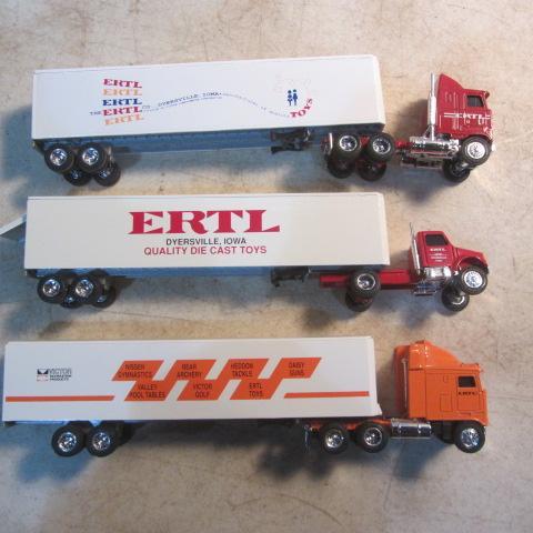 lot 100 image: Ertl Semi Tractors & Trailers