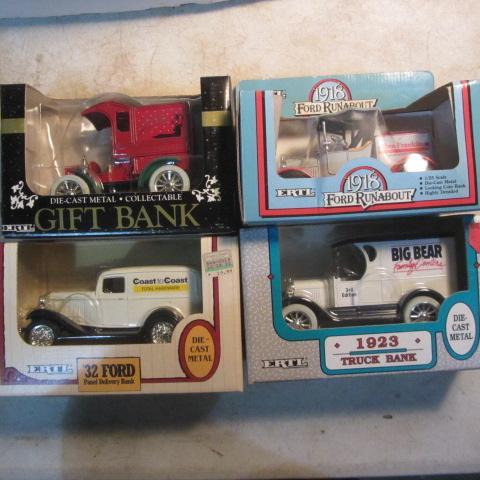 lot 110 image: Ertl Truck Banks