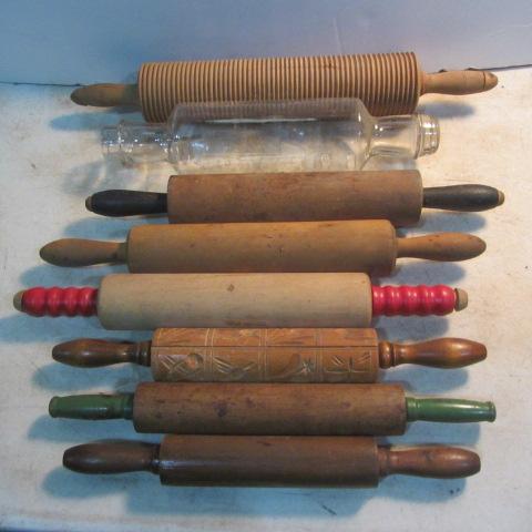 lot 123 image: Vintage Rolling Pins