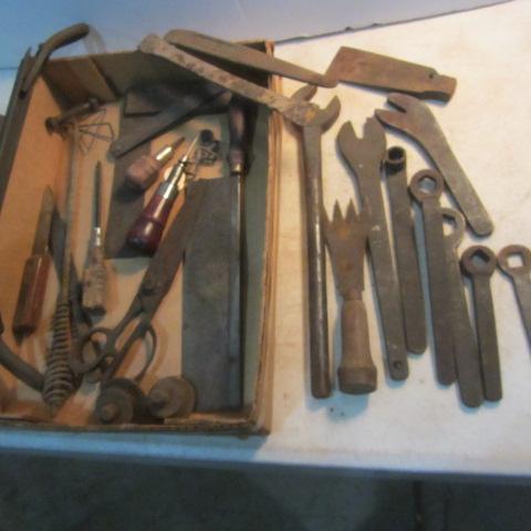 lot 165 image: Tire Irons, Wrenches, Tools