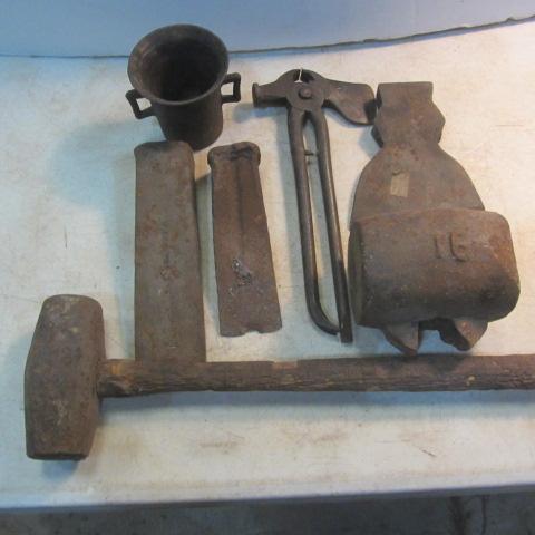 lot 183 image: Fencing Tool, Wedges, Axe & Maul