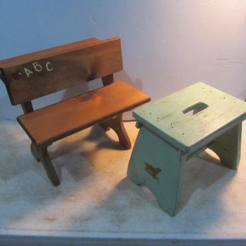lot 210 image: Doll Bench & Stool
