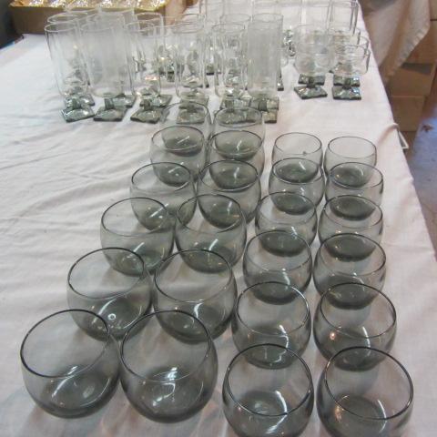 lot 290 image: Beverage Set