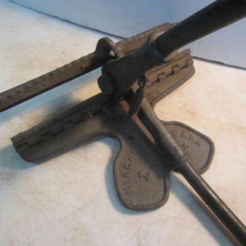 lot 30 image: Niagara Metal Brake