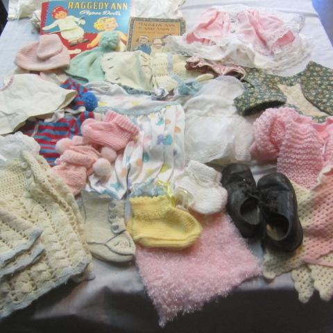 lot 320 image: Baby Clothes, Paper Dolls, Books