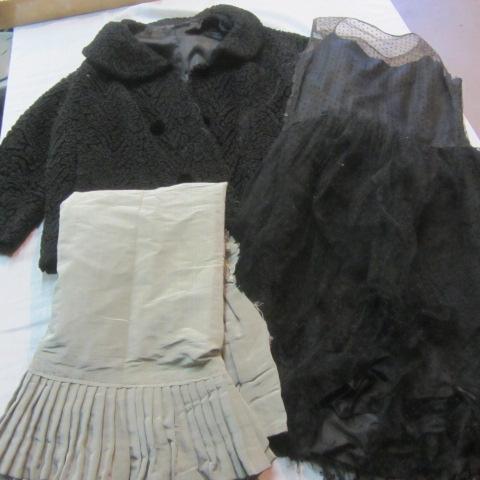 lot 338 image: Victorian Traveling Skirt, Jacket, Party Dress
