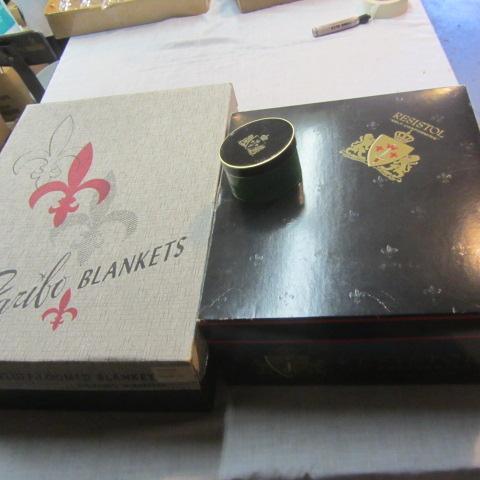 lot 344 image: Faribo & Resistol Boxes