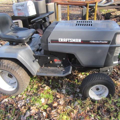 lot 351 image: Craftsman HD Lawn Tractor