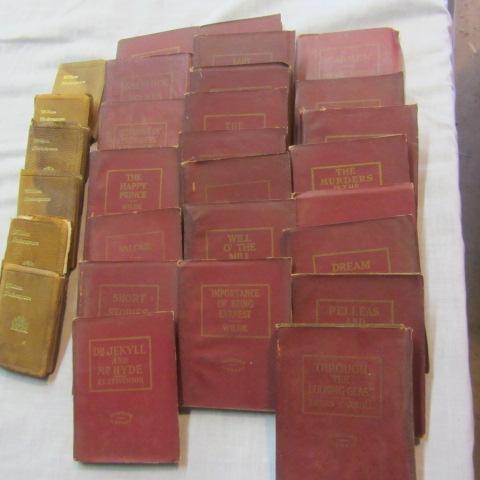 lot 364 image: Little Leather & Shakespeare Books