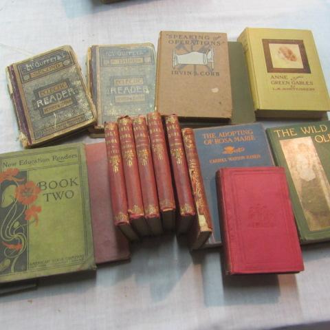 lot 365 image: Antique & Vintage Books