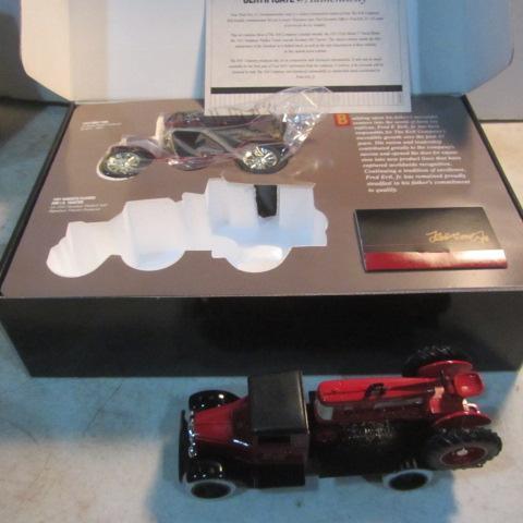 lot 58 image: Ertl Commemorative Truck Set