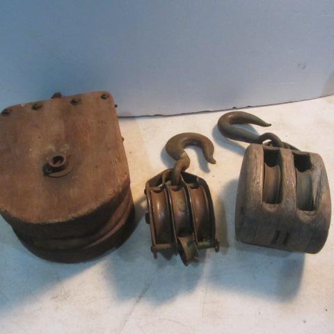 lot 7 image: Antique Wood Block Pulleys