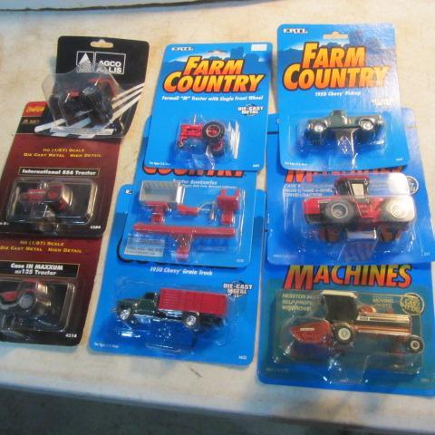 lot 78 image: Farm Country & Machine Toy Tractors