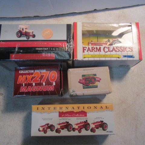 lot 88 image: Collector Toy Farm Tractors