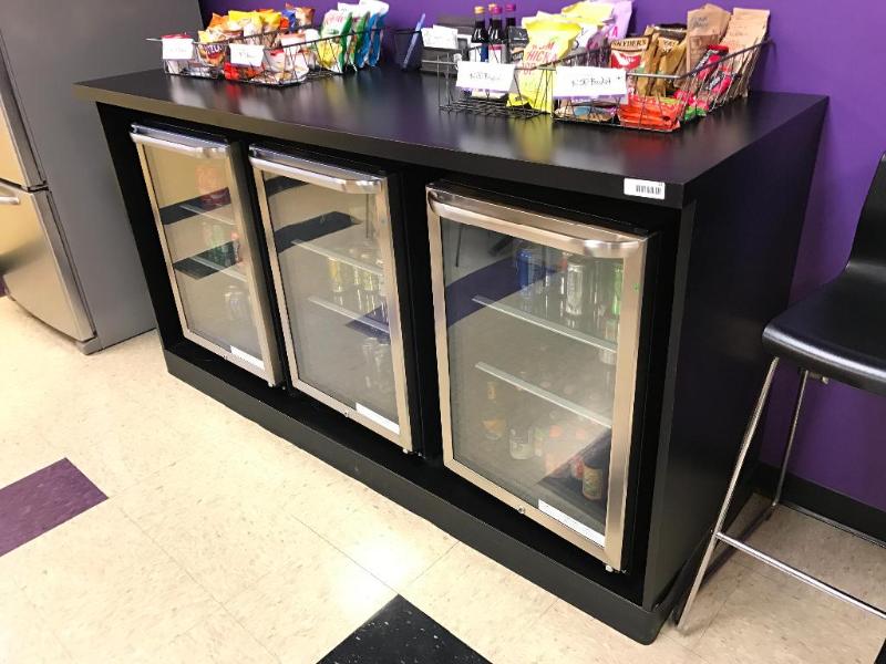 lot 100 image: 78&quotx 27-12" x 42" Black lamin...