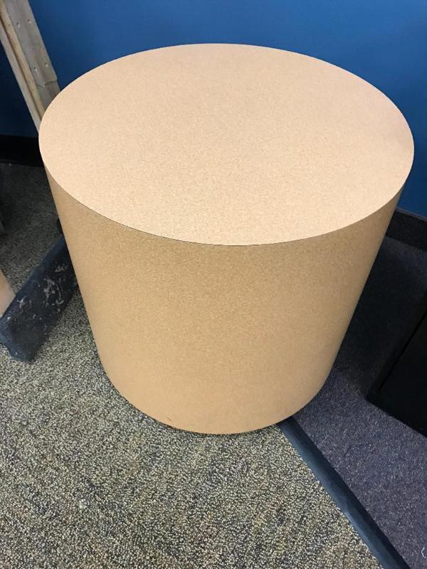 lot 101A image: 22 round accent table...