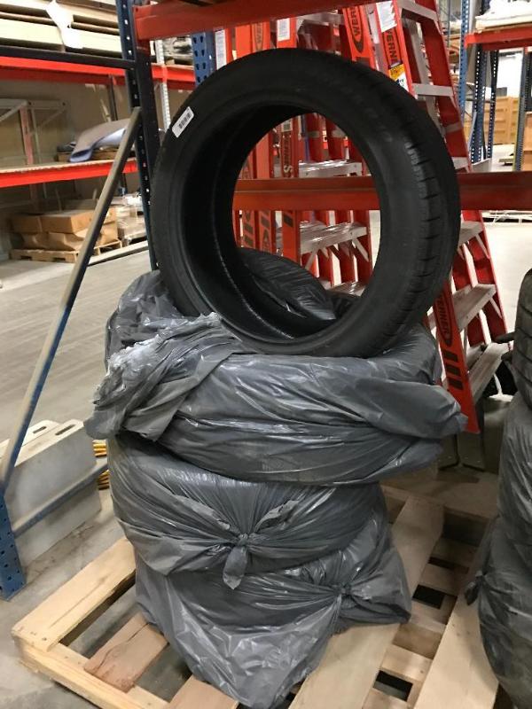 lot 108 image: Perilli SottoZero 24545 R19 Winter 240 Tires...