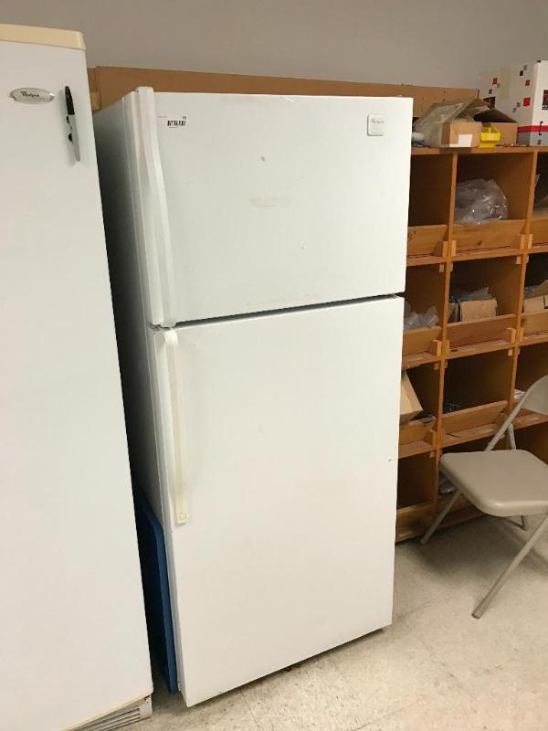 lot 116 image: Estate Model TT16TKXKQ00&nbspupright Refrige...