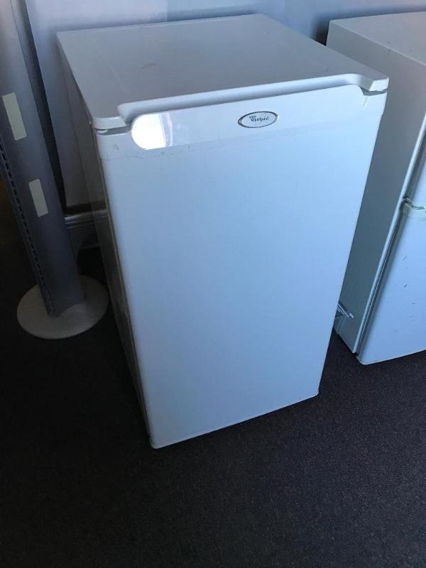 lot 165 image: Whirlpool EL05C refrigerator ...