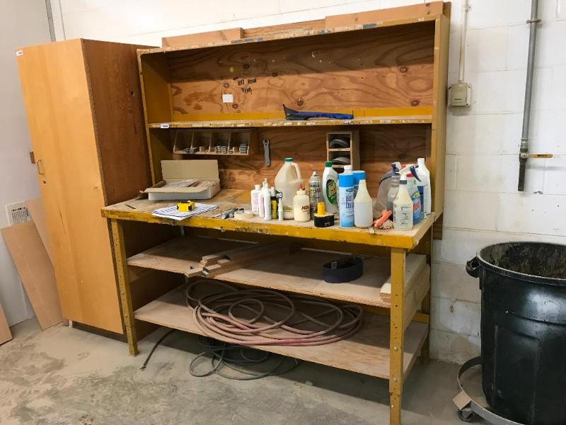 lot 183 image: Adjustable Height Heavy Duty Metal Frame Work...