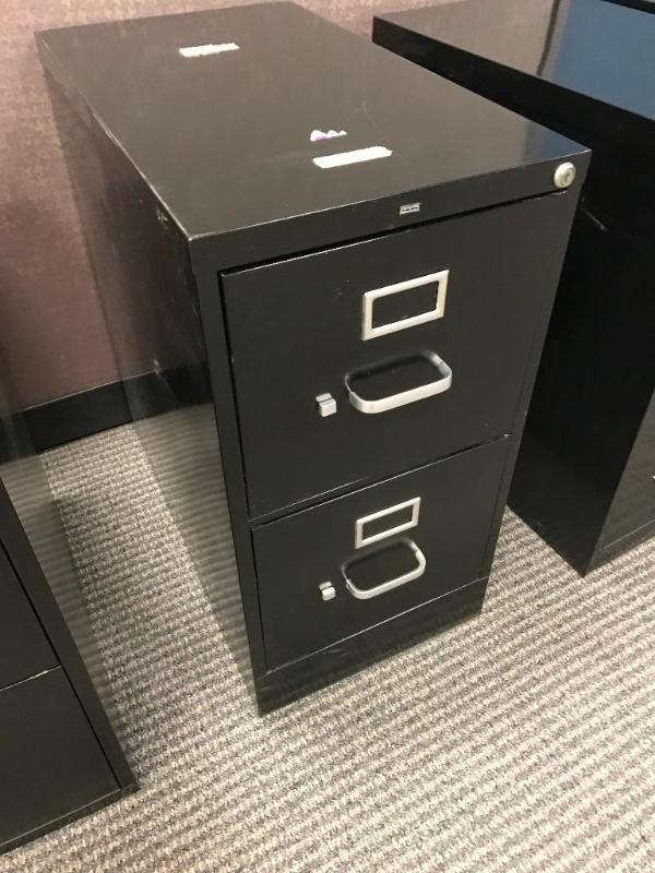 lot 40B image: 2- Door Hon letter size file cabinet 26-12 ...
