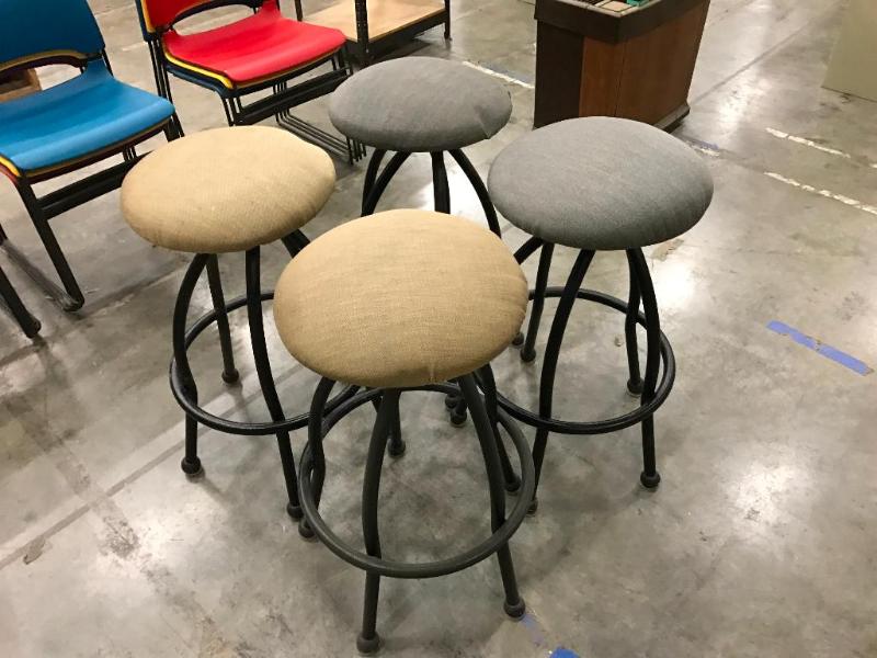 lot 69 image: (4) Jami Model L44811 bar Stools 31" Rou...