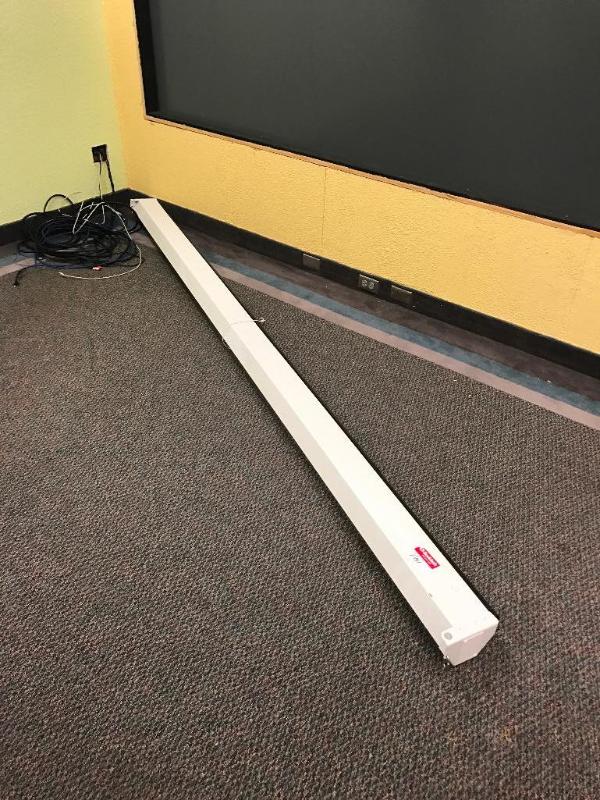 lot 83A image: Da-Lite 10 Retractable Screen...