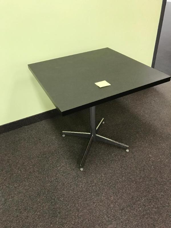 lot 99A image: 30 Square Table...