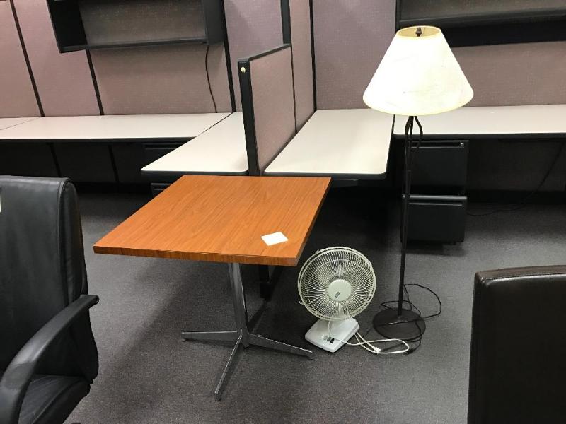 lot 99B image: Group Lot 30 Square Table Fan & Floor La...